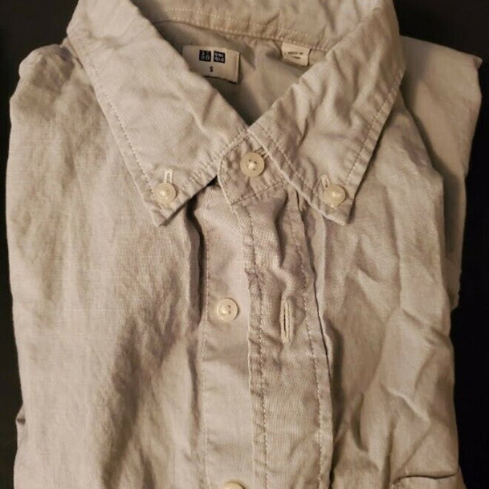 Uniqlo Button Down (Men's Small)